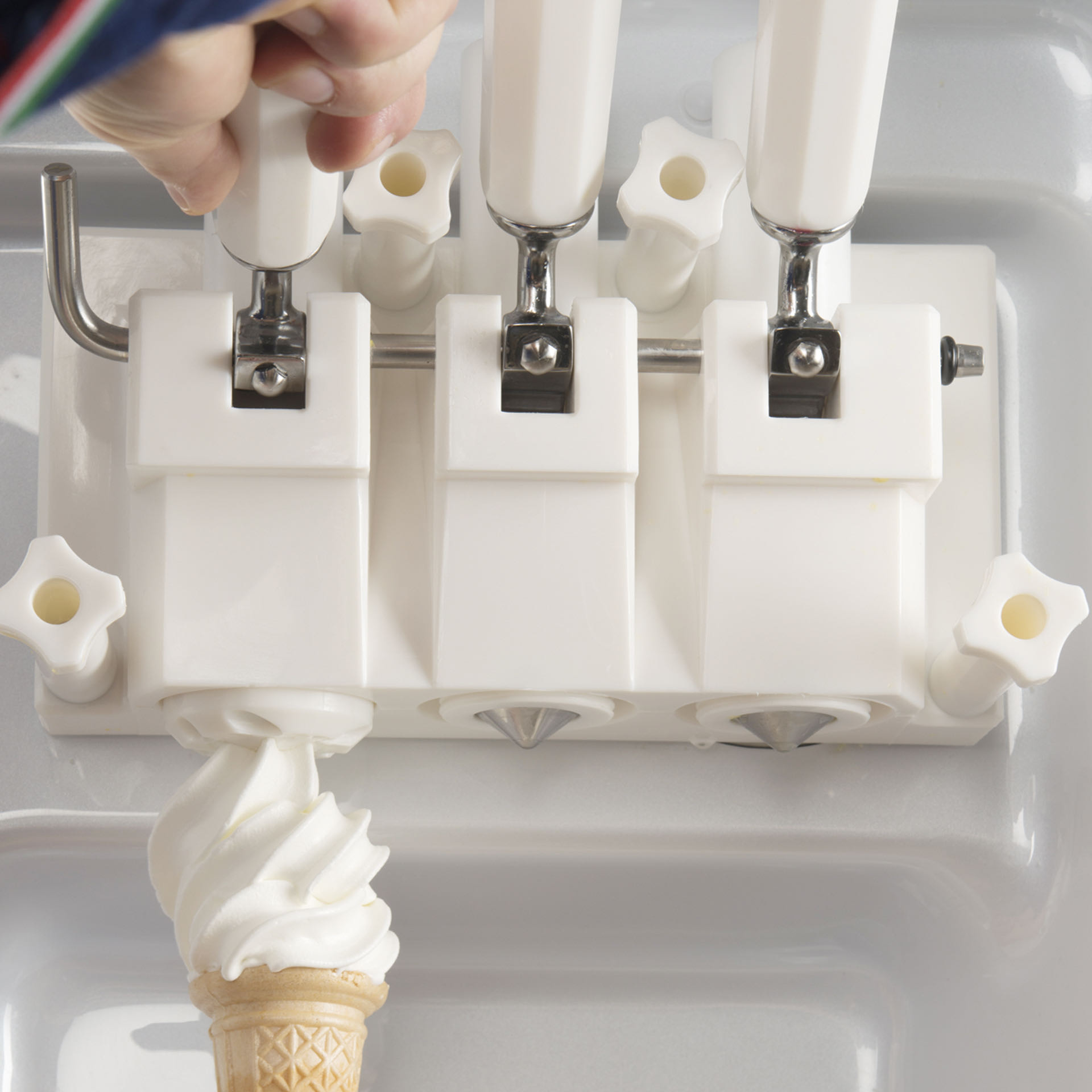 Mister Art | Create Frozen Treats with Ease - GTI Designs